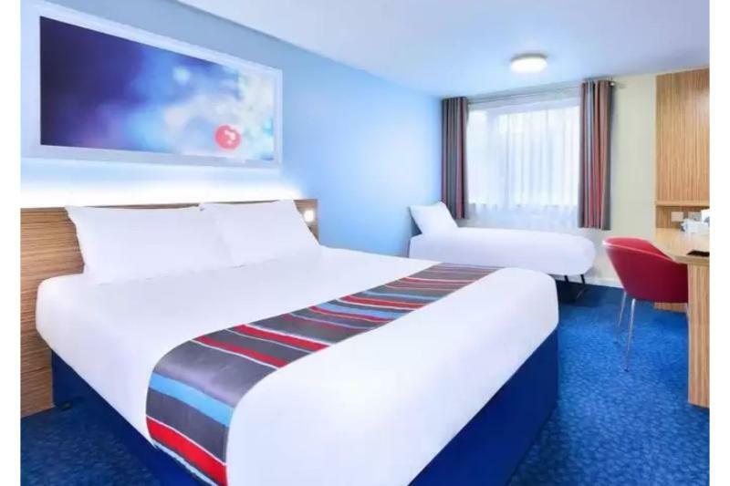 Travelodge London City Экстерьер фото